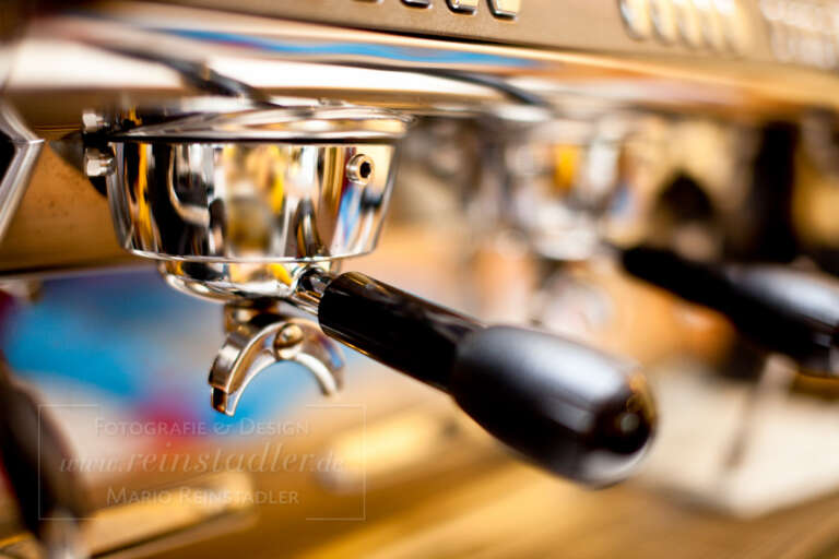 Architekurfotografie – Gastronomie, Siebträger-Detail